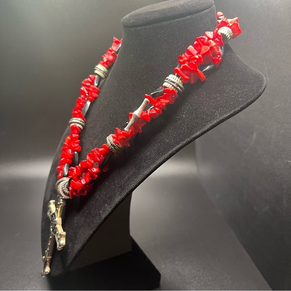 Y2K-era necklace/red stone chips, sterling silver clasp and long spacers. Unisex - Picture 3 of 10